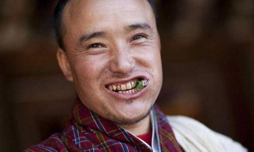 槟榔吃多了的人的照片 男人槟榔吃多了会杀精吗