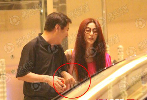 穆小光和范冰冰亲吻照片 穆小光有老婆孩子吗