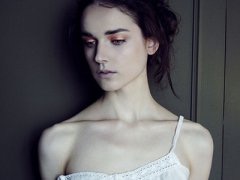 ���˹Ǿ��������� һ�����Ǻ�v������������ɶ