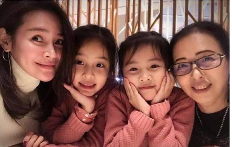 �����ӵ��Ϲ�����������Ƭ ����������