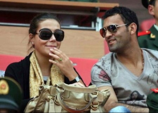 的李微的西切罗的,很怀念大闸在的时光;左一是李微的媳妇(秒杀一切)