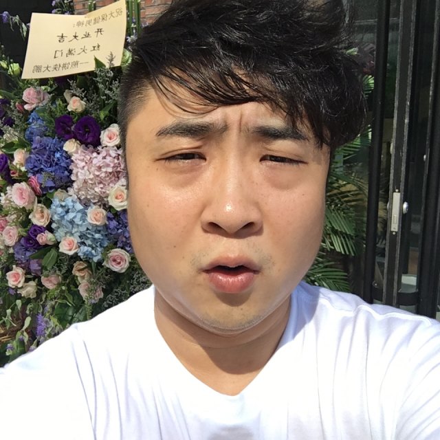 ��ɼ����Ī��ͼƬ ��ɼ����Ī���ڵ�̯�������