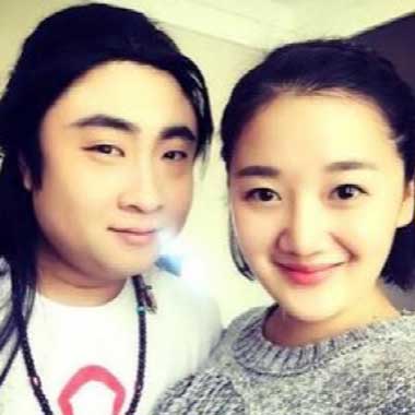 ��ɼ����Ī��ͼƬ ��ɼ����Ī���ڵ�̯�������