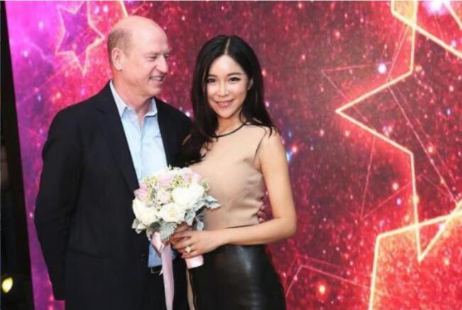 ���ᰲ���Ϲ�Rob Moore�Ѿ���� ����������ô��ʶ��