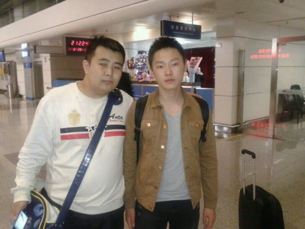 �����ǲ��Ǹ����� ������Ӧ������̨����һֱû�뿪