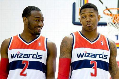 �ȶ����ֶ�˭������ϴ� �ֶ�Ϊʲô��ǽ��