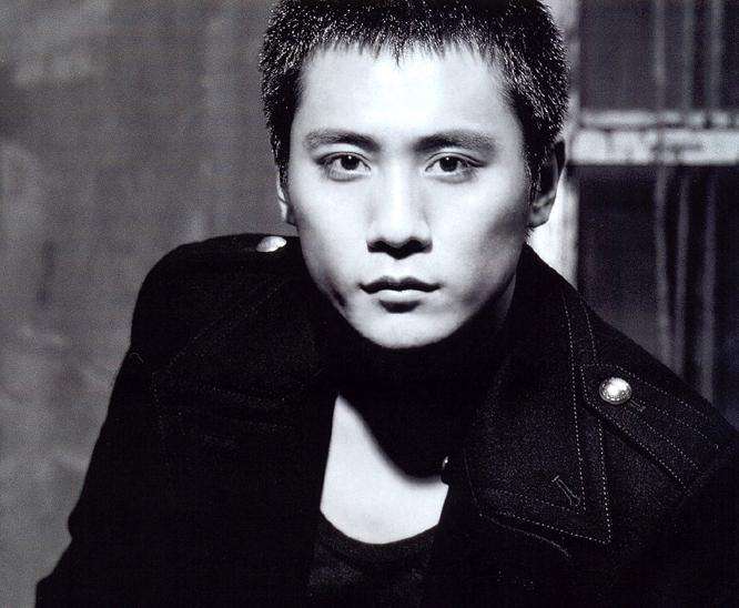 ���Ǳ��˽��糤������ ���������м���������