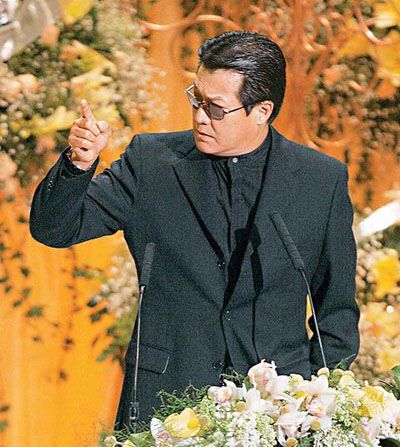 邓光荣强奸的蓝洁瑛真假 邓光荣是真的黑社会老大