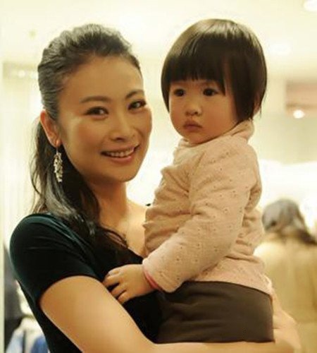 黄豆豆老婆是谁 黄豆豆资料大全