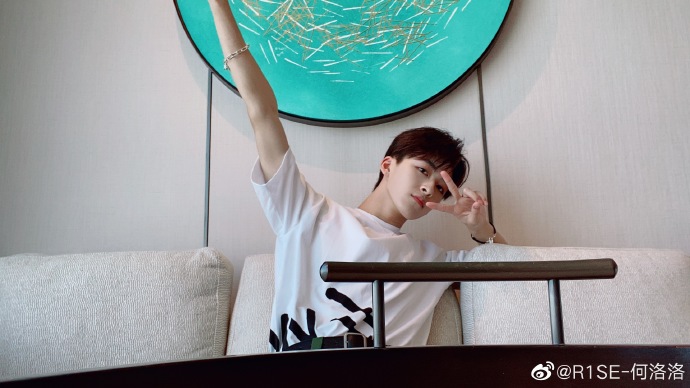 ������Ϊʲôϲ������� ������cos����Ůװ