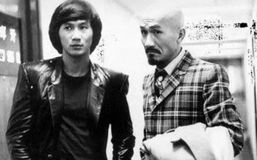 �����ʵ������������˭ ��ͷ�������״����