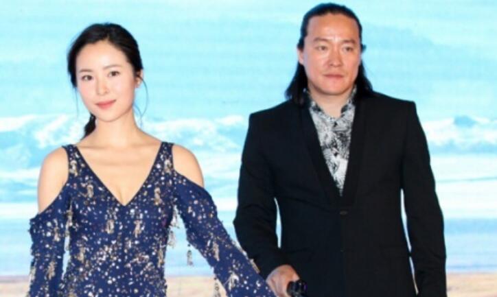 ��һ���Ϲ���˭ �������������鲢��2��