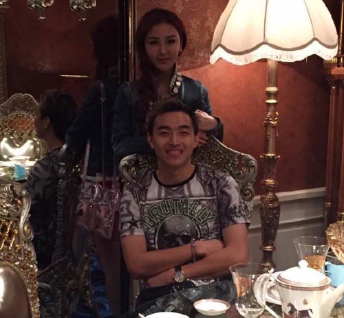 冯潇霆老婆赵盈出轨沂南土豪真的吗 赵盈的父亲是谁