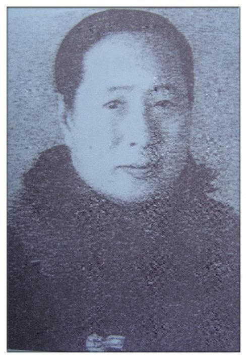 ��ԲԲ��С�����ĸ�����?С�����������ʵ��Ƭ