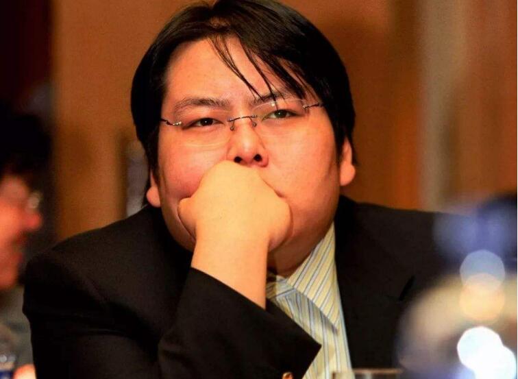 ���׻��ڱ����ҾƵ���ļٵ� ���׻������ڸ���