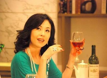 �����Ⱥͷ�����ĸ���ʷ�ع� ���Ϲ���˭