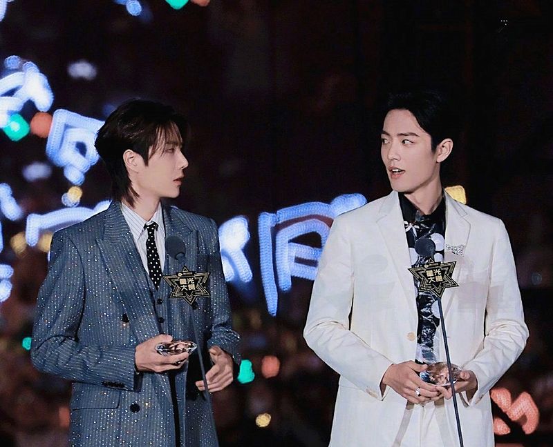 ��һ��ФսȦ�ڰ빫��������� �������Ͽ��ִ�Ӫ����һ��