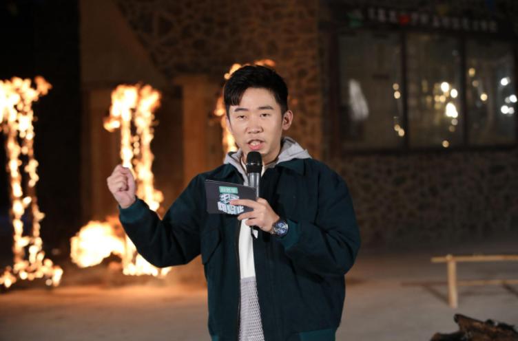 ��Ϻ���ͮ�����ǲ��Ǵ�ѧͬѧ ���ʲô��ѧ��ҵ��