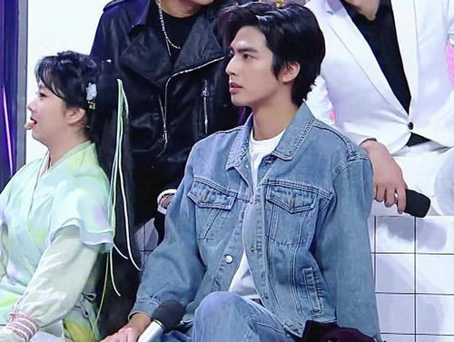 ������������ʷ�ع� ������Ů������̷������