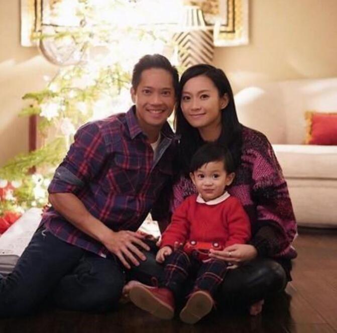 �誹�����һ�����ڵ���Ƭ���� ���������۶���