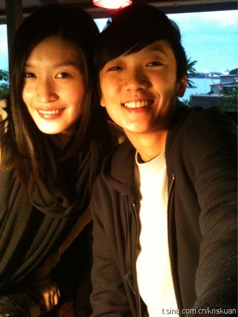 赵逸岚是男的还是女的 赵逸岚和房思瑜激吻图