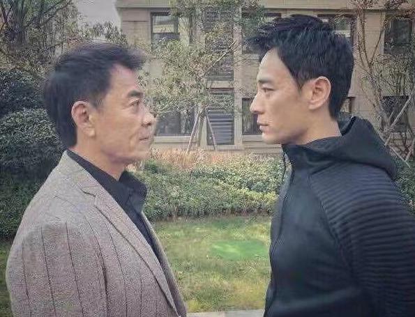 �������������Ա��� ������Ϊ�����Ǹ���