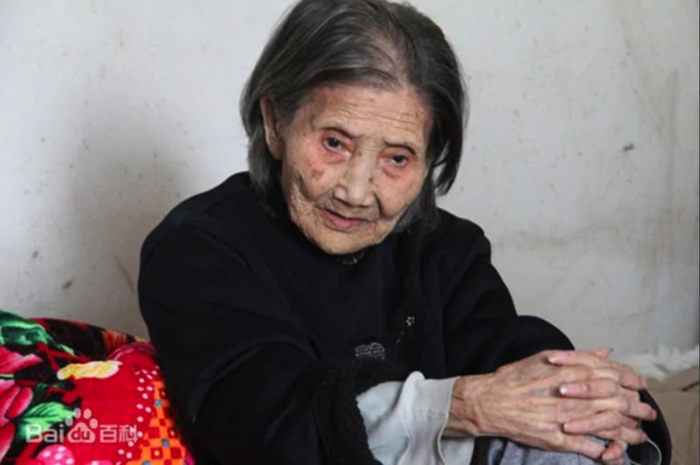 ���������ʱ�����Ƭ ������˸���Ů��״���ع�