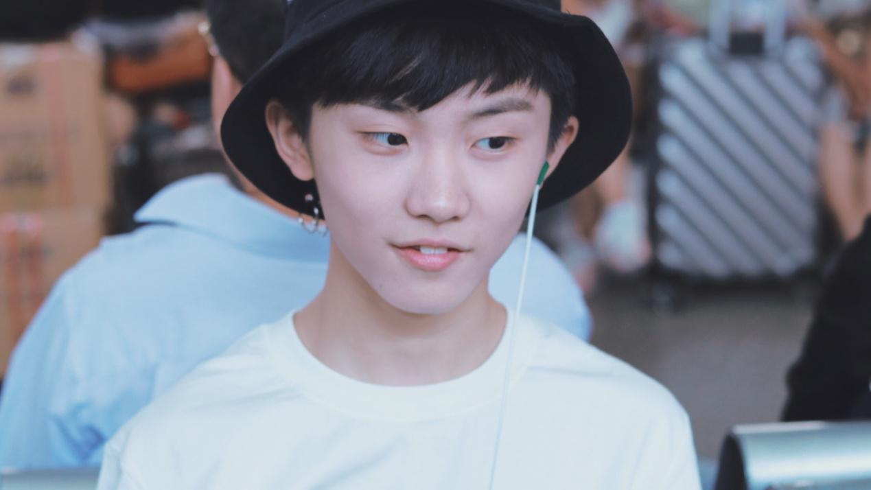 �������������� ��һ���ǳ���Ȥ�����־���è����