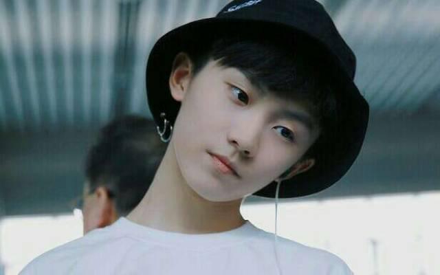 �������������� ��һ���ǳ���Ȥ�����־���è����