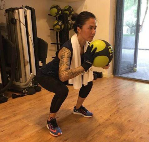 ̷άά����������ôû����ϴ���� ̷άά�ǹ¶���