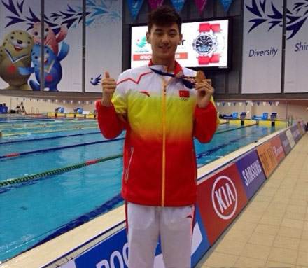 ������Ů����ٻ���� �����ζ�������Ӿ��ͼ