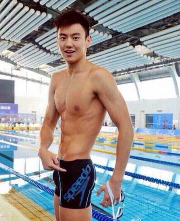 ������Ů����ٻ���� �����ζ�������Ӿ��ͼ