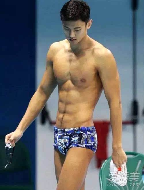 ������Ů����ٻ���� �����ζ�������Ӿ��ͼ