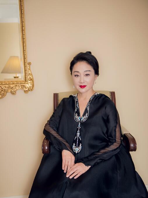 �������Ϲ���˭ ��Ӣ�Ϲ��߷�