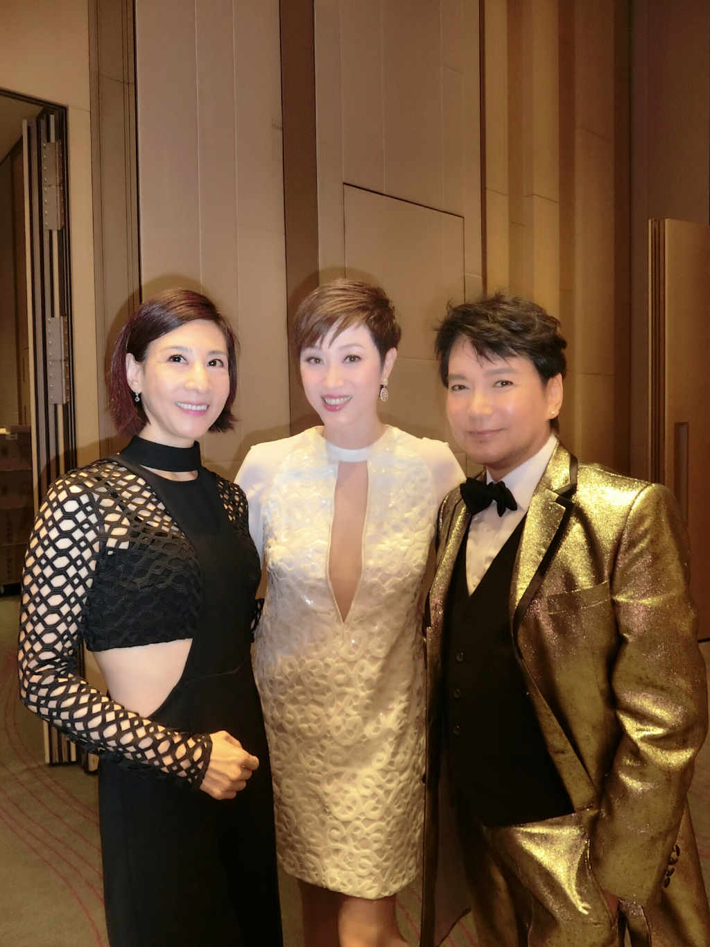 ����ݼ������� ����ݵ��Ϲ���˭