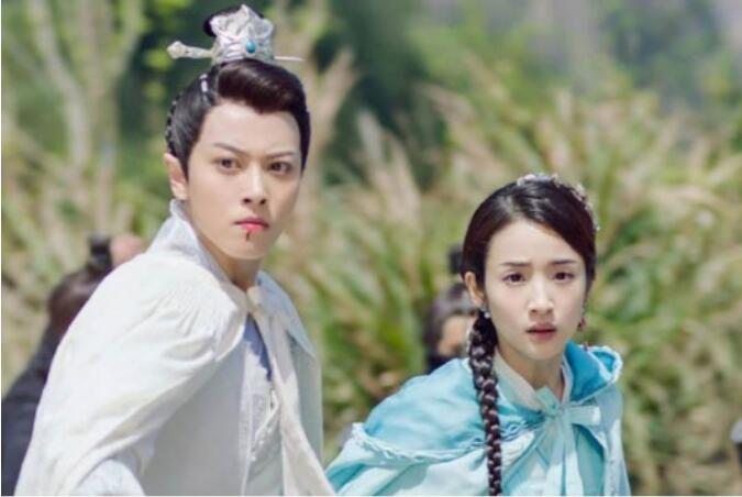 �϶��Ͽ��ִ�Ӫ���� �϶�Ϊʲô��Ů����װ������