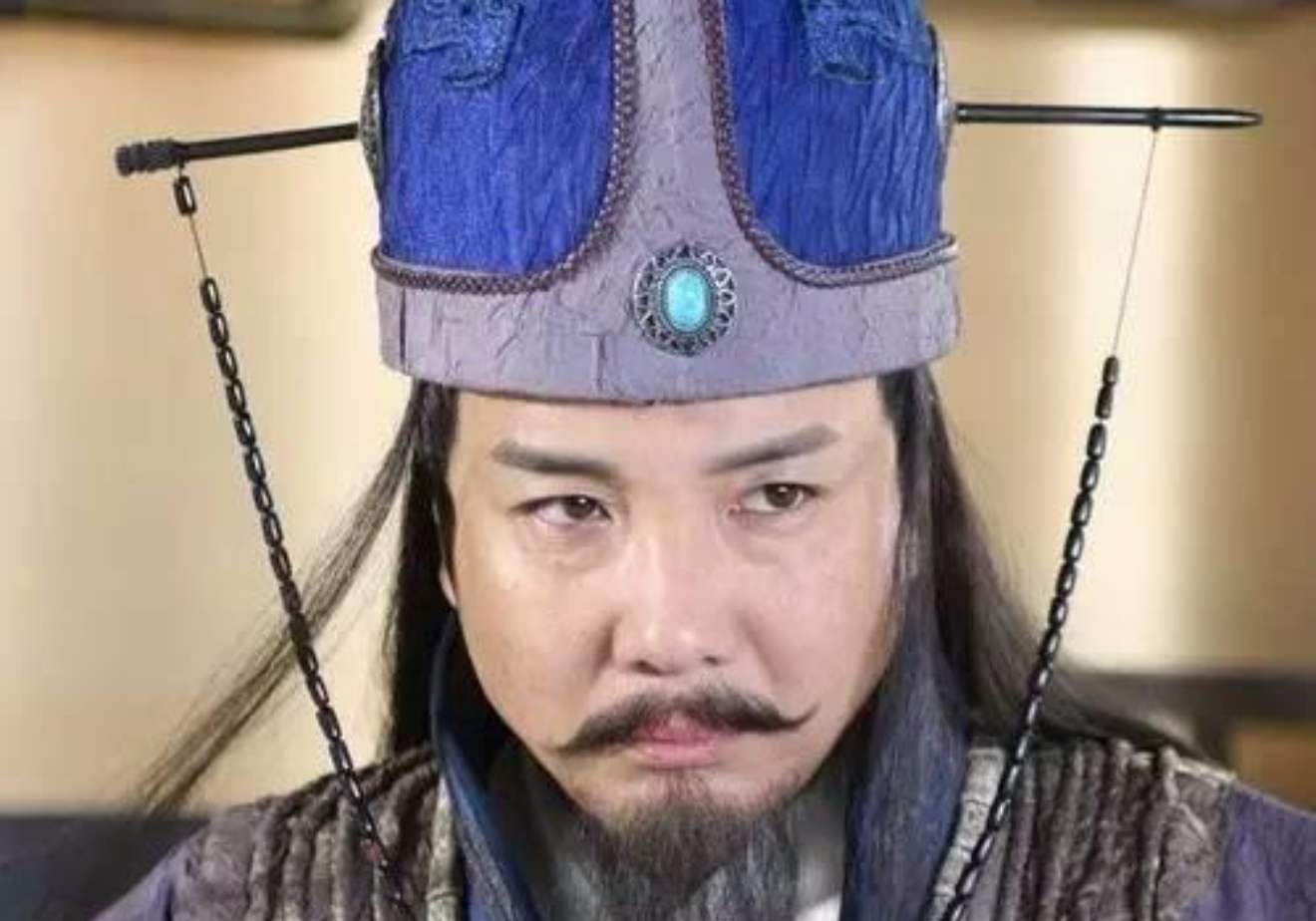 苗海忠版的申公豹招牌动作扭脖子是故意的吗 申公豹的头为什么接反了