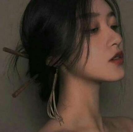 又霸气又高冷的女生头像 背景图片盘点