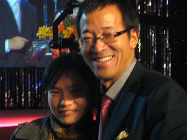 俞敏洪的妻子叫杨桂青,是北京大学的德语系校花,俞敏洪自己曾经提到