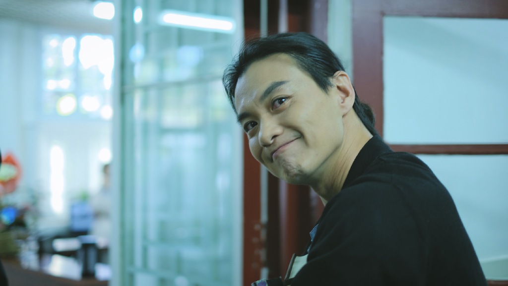 ��һΧ�������ϼ�� ��ҵ�ڱ�����ӰѧԺ����ϵ