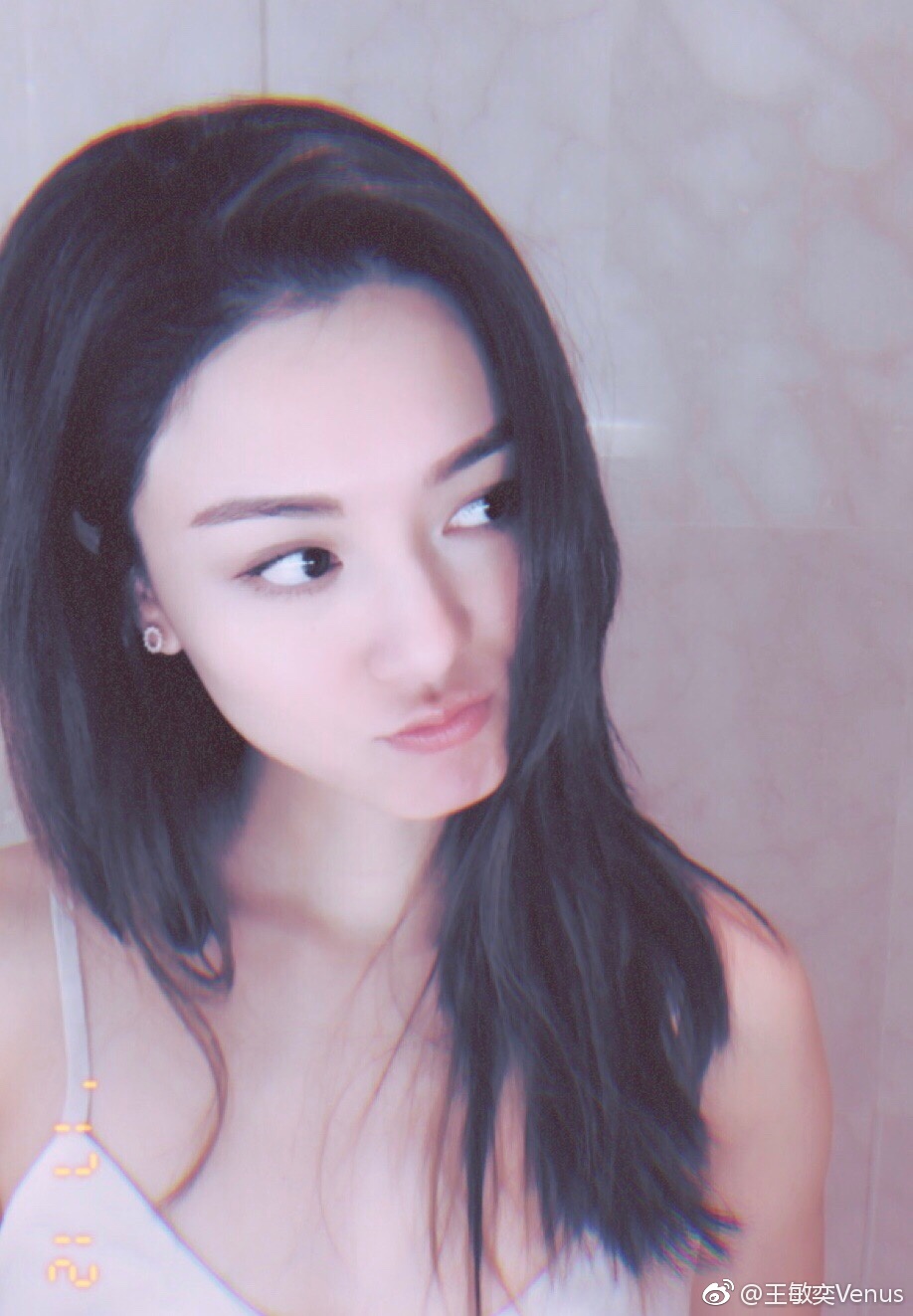 �������������Ǹ�Ů�� ������������һ������