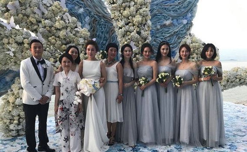 周扬以前的样子和现在前后对比图 她早期图片如路人