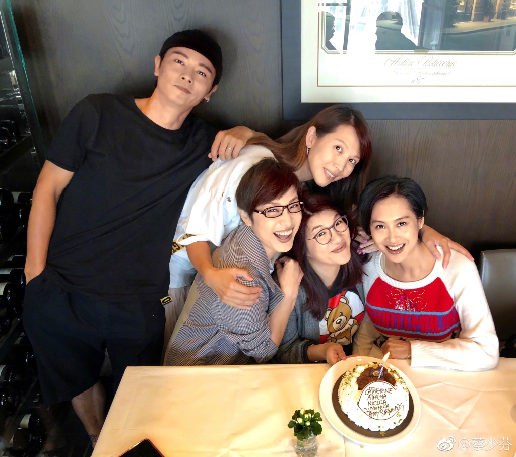 Ϊʲô���ٷ�ǿֱ�Լ����׺��� ���������￴�õ�