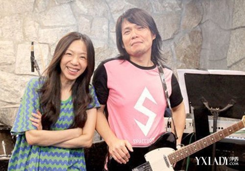 伍佰的老婆陈文佩照片 伍佰有孩子吗