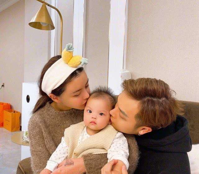 С������ricky�������Ͻ��� ������ʲô��˾���۶���