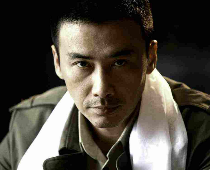 ��Ա�����ĵ�һ���Ϲ��������� ������Ϊ�β�̸����