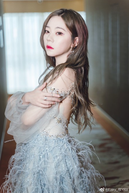 张紫宁中国传媒大学什么专业的 她为什么叫巴蜀谐星