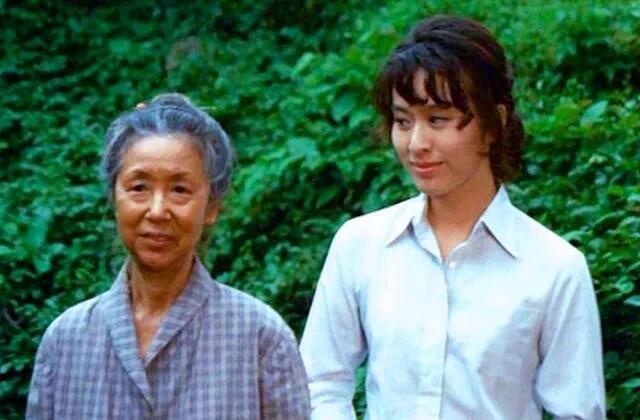 栗原小卷年轻时太漂亮了图 她现在老年照片近照