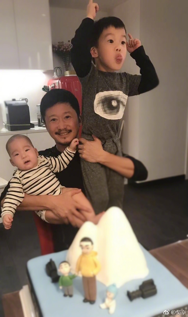 �⾩������˭�ĺ�� ���ļ����ϵͼ��ʲô����