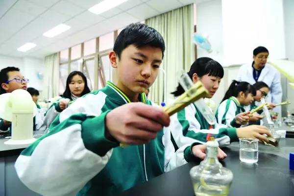 普及高中什么时候实行 如果普及高中是否取消中考